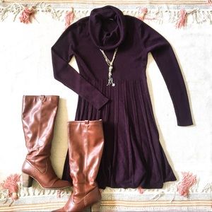 Lightly Loved ✨ Calvin Klein Pleated Sweater Dress